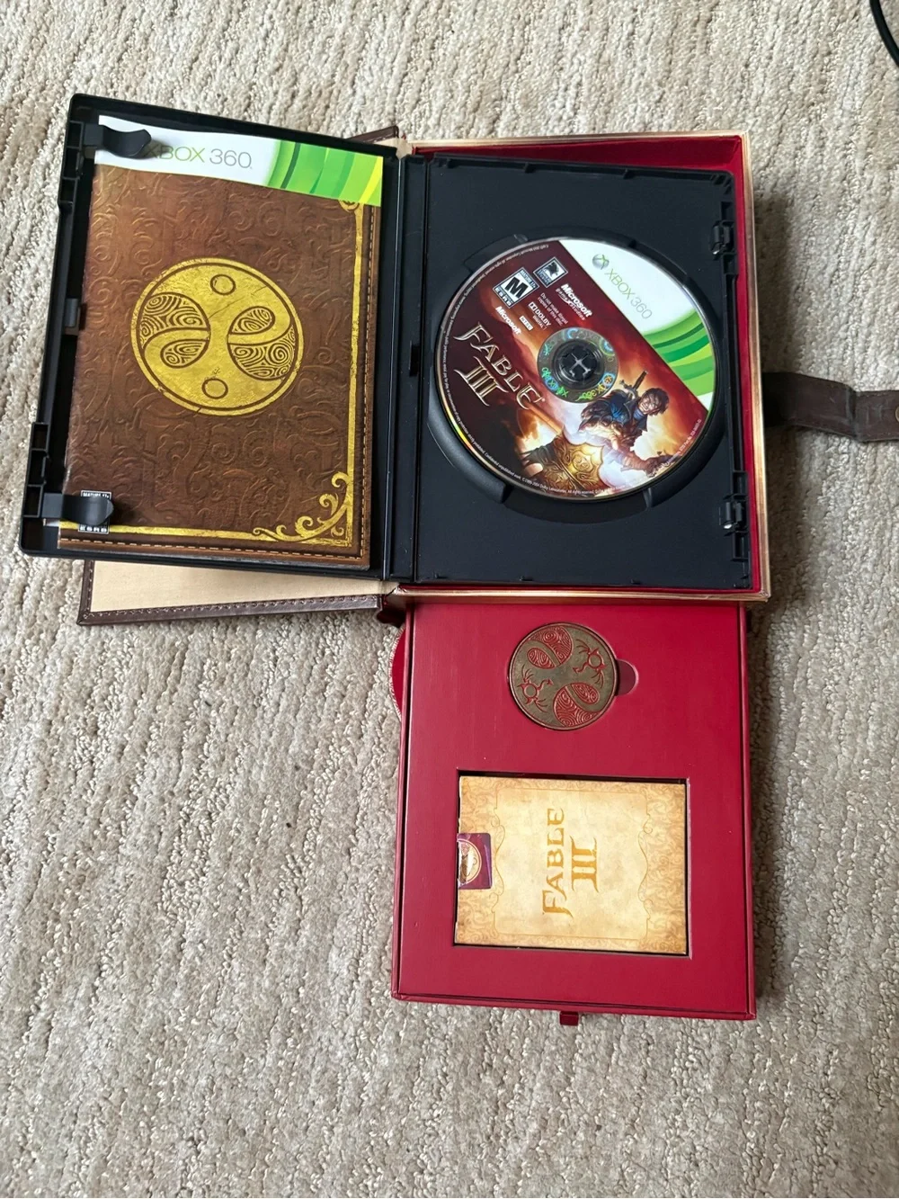 Fable III Limited Collector's Edition - Red